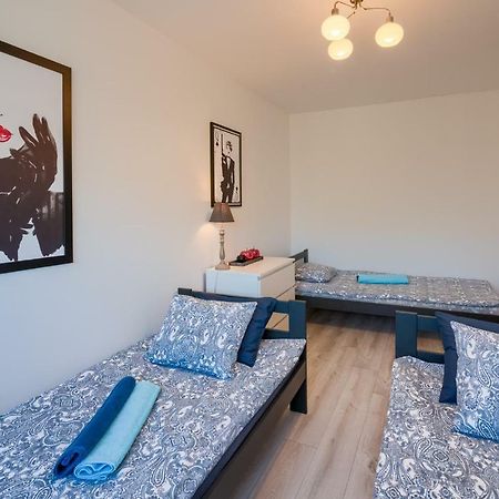 Apartments 4 You Niepodleglosci ティヒ エクステリア 写真